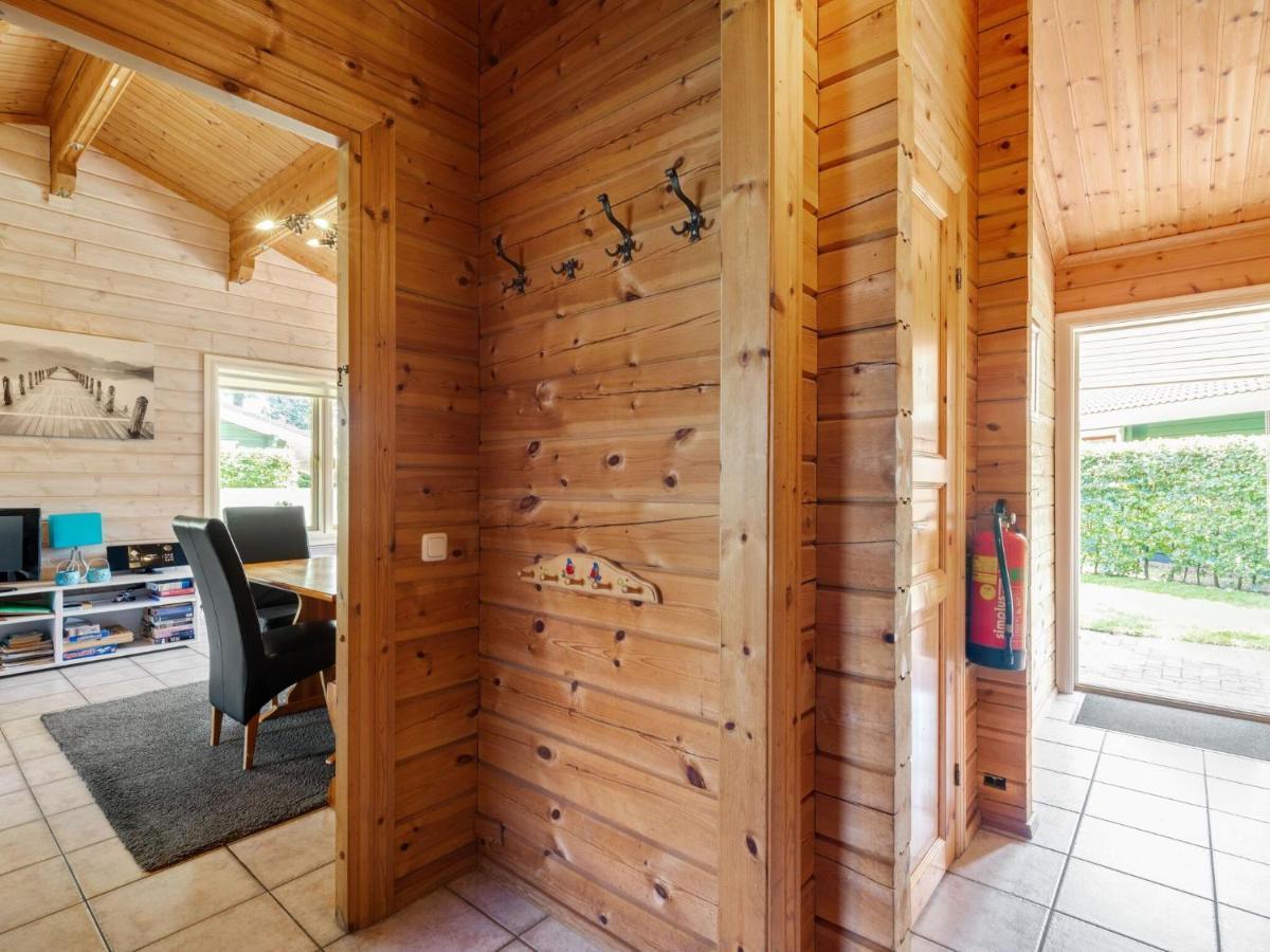 Luxurious Chalet In Guelders By The Forest Hulshorst Eksteriør billede