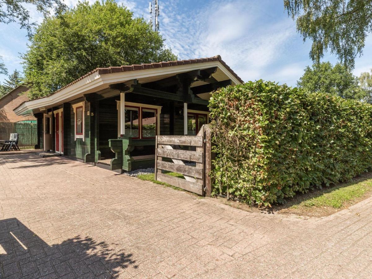 Luxurious Chalet In Guelders By The Forest Hulshorst Eksteriør billede