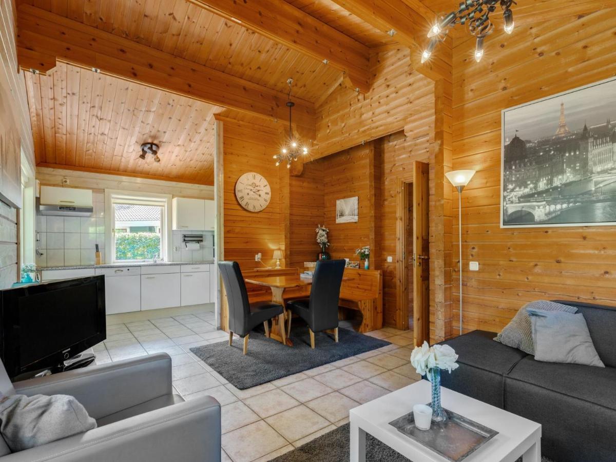 Luxurious Chalet In Guelders By The Forest Hulshorst Eksteriør billede